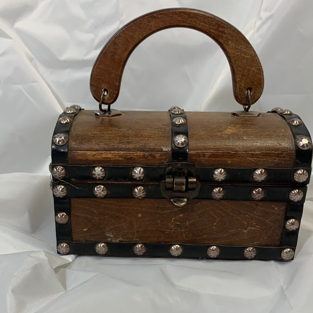 Wooden Treasure Humpback Chest Royal London Box Purse VTG Wood Metal Studs 60s